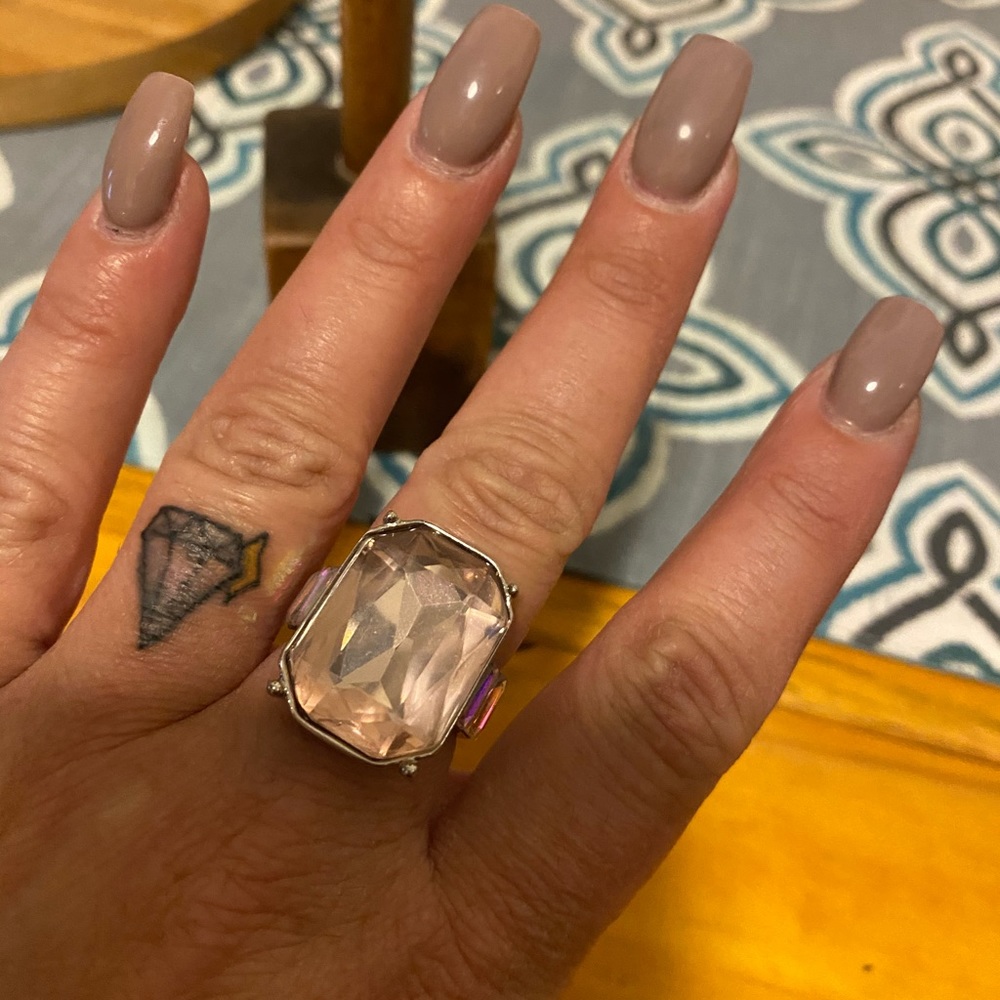 Guess ring - Picture 4 of 7